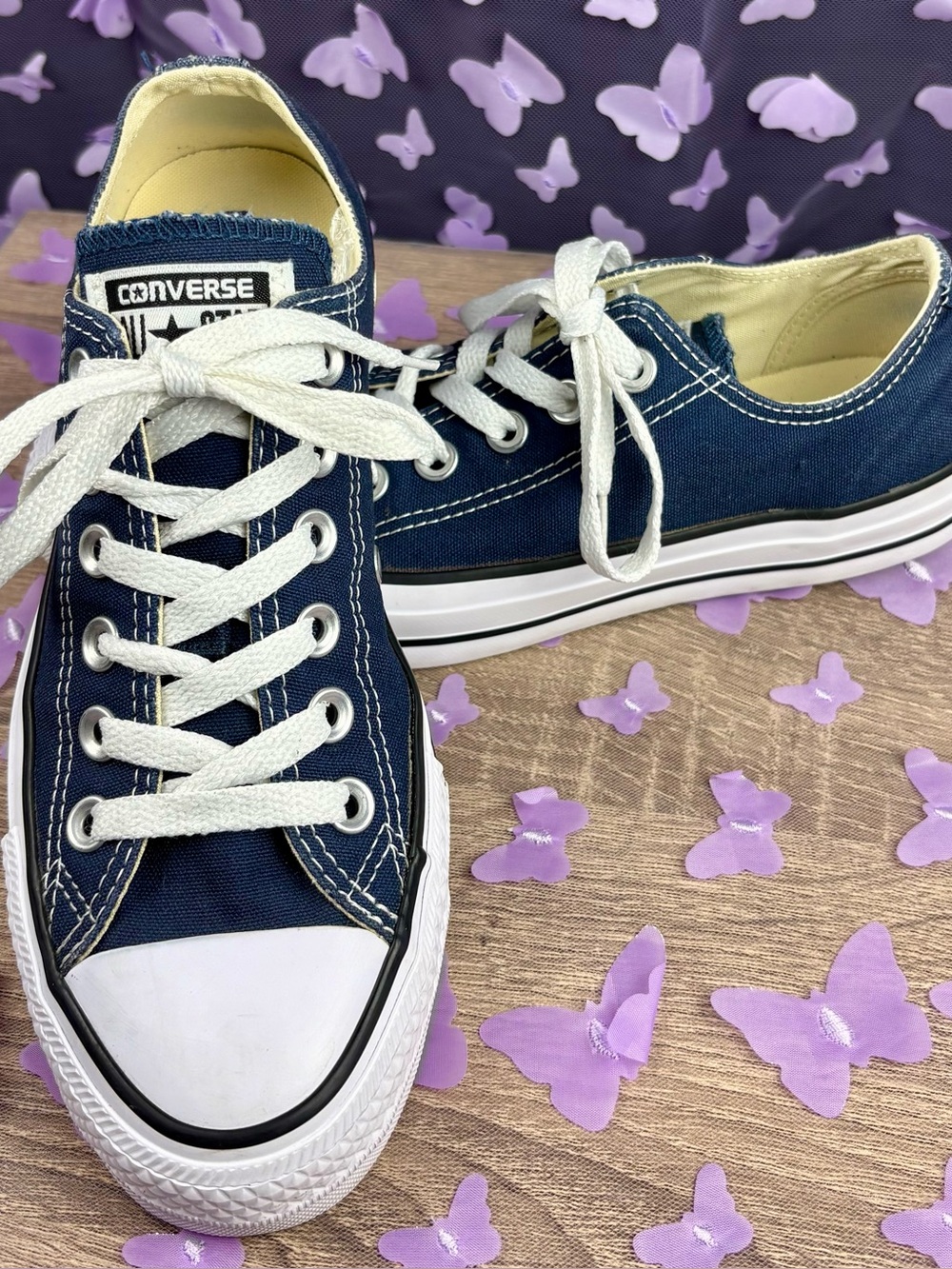 Converse Women’s Navy Blue Low Top Canvas Sneakers